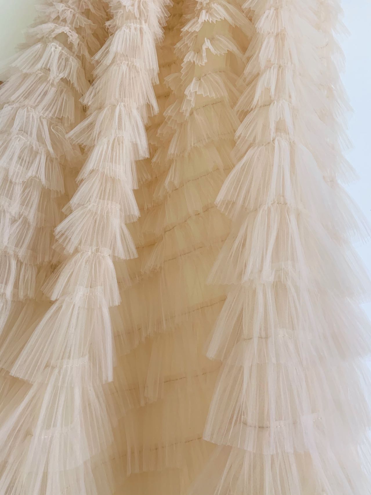 1 ياردة البيج سحق تول مجعد أقم - مراجعة Crystal Mesh Fabric وسعره