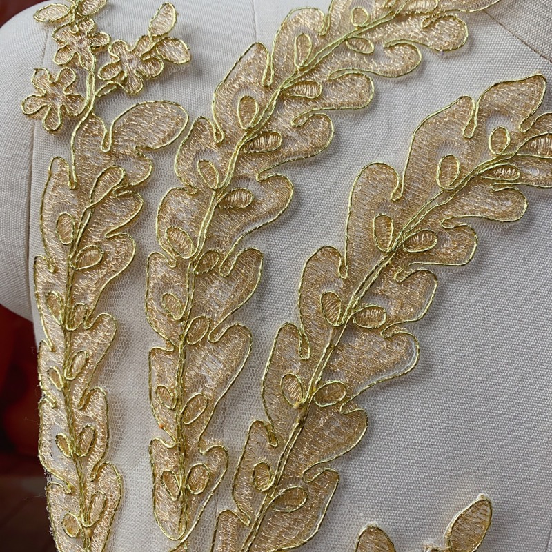 شريط دانتيل ذهبي لتزيين حفلات  - مراجعة Craft Embellishment وسعره